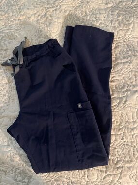 Figs Men's Navy Drawstring Scrub Joggers